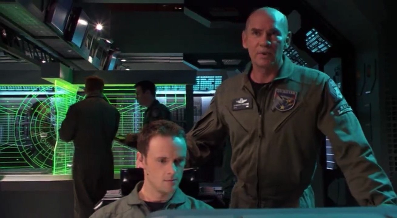 Stargate Atlantis S02 E01   The Siege  Part 3
