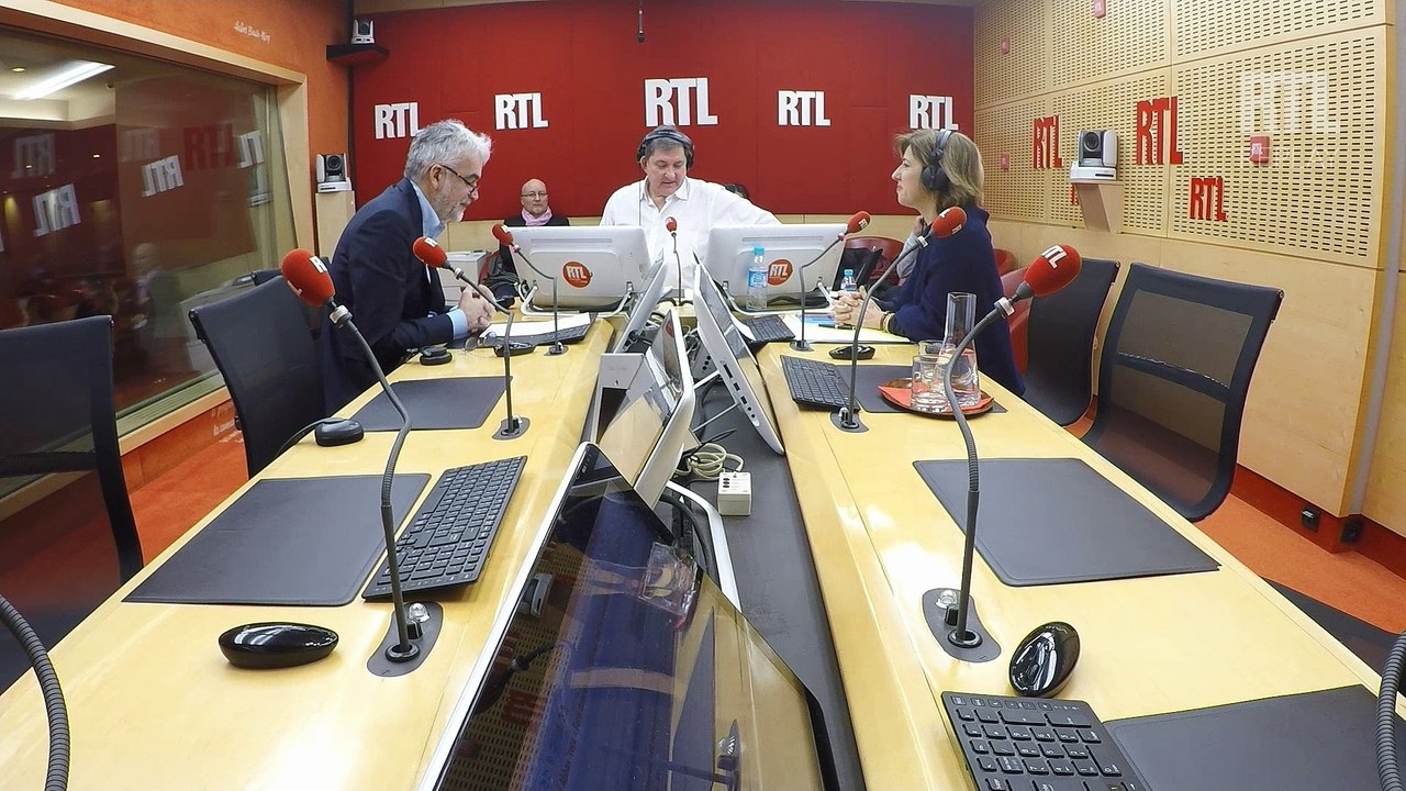 "Marine Le Pen prend une veste à la Trump Tower", constate Pascal Praud