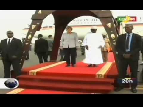 Arrivée de la Chancelière Fédérale Allemande Angela Merkel à l’aéroport international