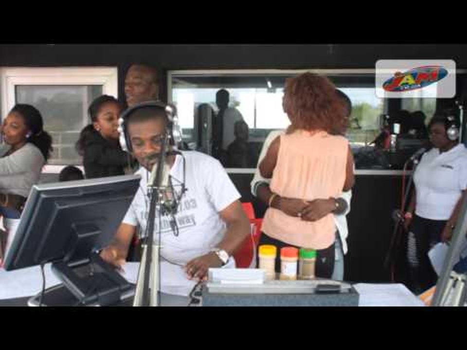 LE MEILLEUR DU 6-10: DESI CHANTE "SIMPLEMENT MOI" DE STONY