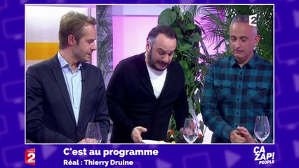François-Xavier Demaison se brûle les doigts en direct