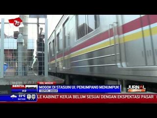 KRL Bogor-Jatinegara Mogok di Stasiun UI, Penumpang Terlantar