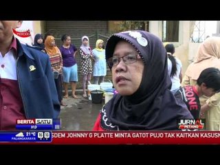 Warga Desa Pasir Impun Rebutan Air Bersih dari PMI