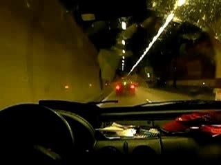 BMW M3 à plus de 270km/h dans un tunnel