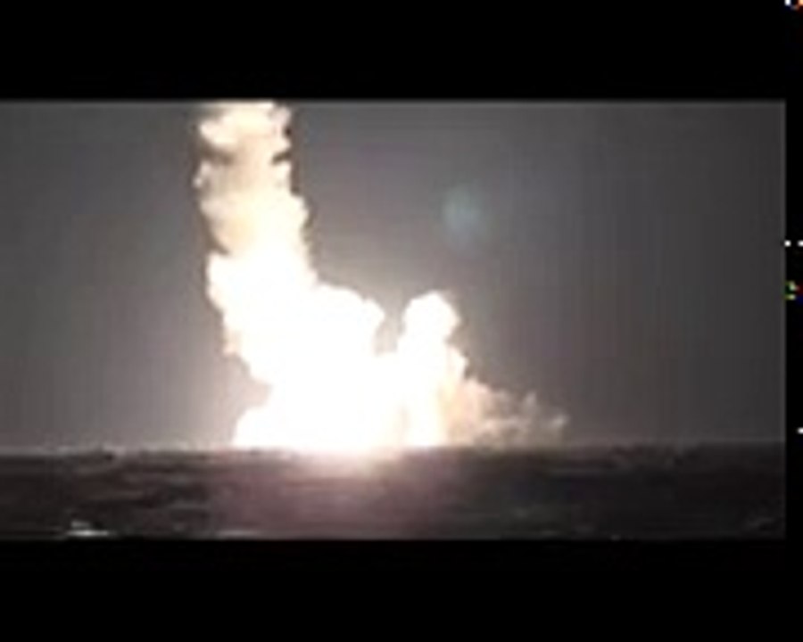 Впервые! Залповая стрельба двумя МБР Булава с борта АПРК Владимир Мономах