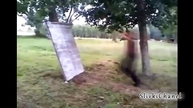 Приколы с людьми В поле и не такое бывает