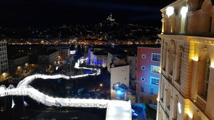Red Bull Crashed Ice : la piste illumine Marseille