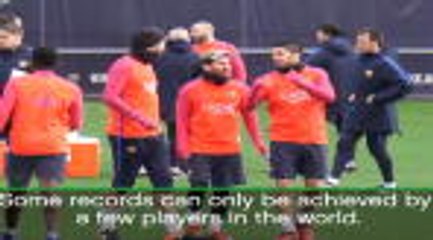 Enrique marvels at Suarez's record