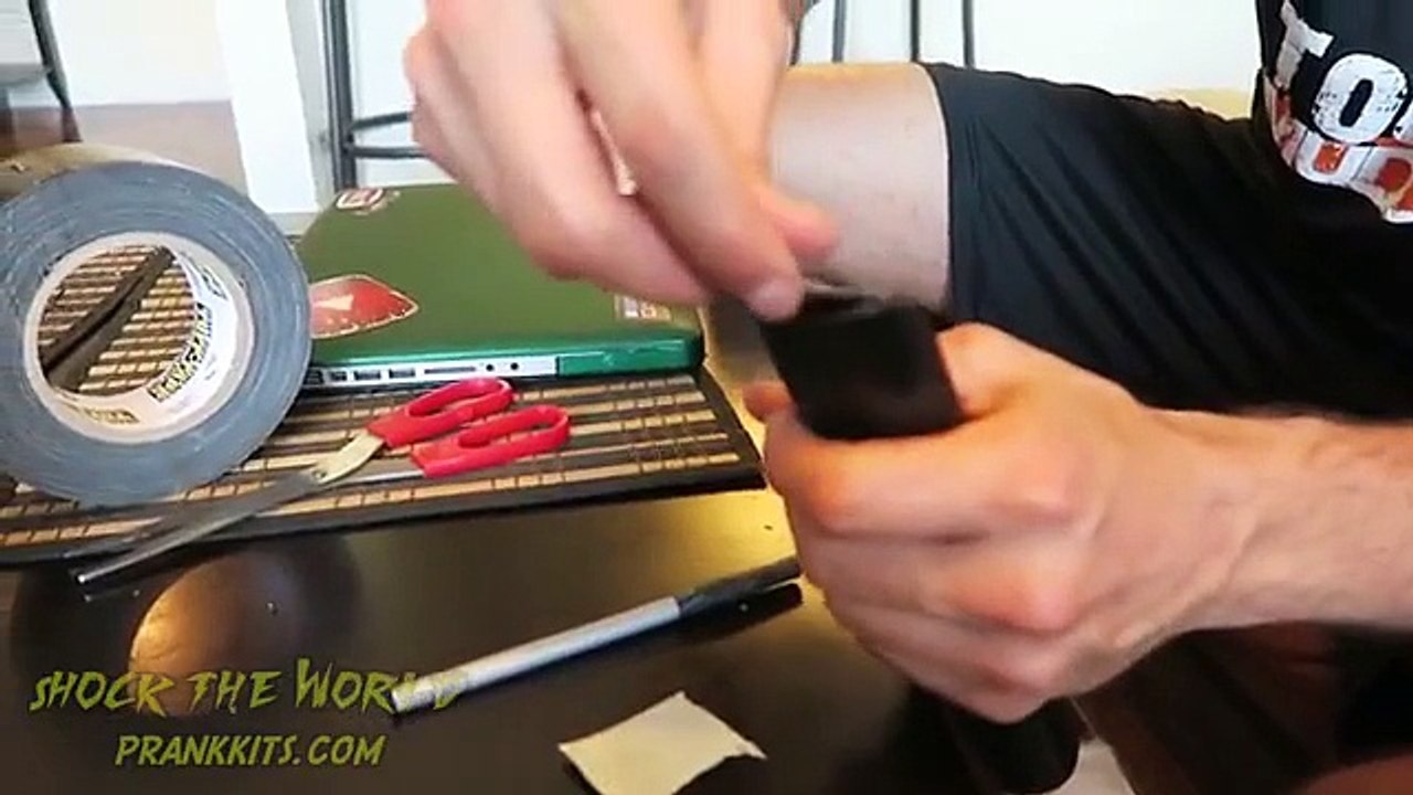 10 FUNNY APRIL FOOLS PRANKS!! - HOW TO PRANK