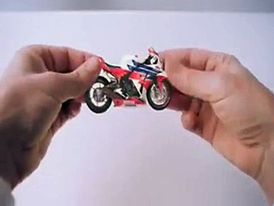HONDA Cardboard Animation