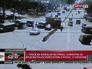 Aktuwal na kuha ng pagsalpok ng isang truck sa isang Police substation