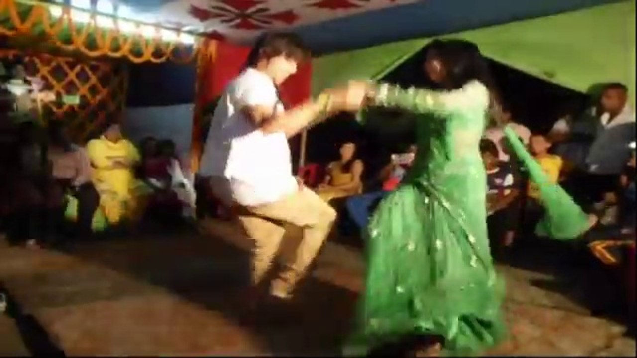 Ooh la la hindi awesome dance .