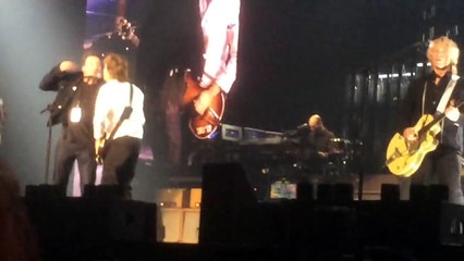 I SAW HER STANDING THERE.Paul McCartney & JIMMY FALLON in Vancouver.2016!