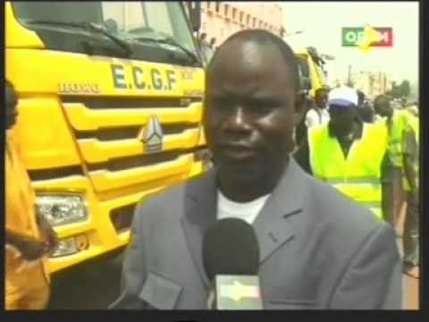 Coup d'Envoi des travaux d'entretien routiers à Bamako qui va couté 880 Millions de franc.