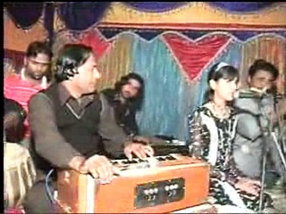 Tari Mari Param Kahani Hy Pakistani Baby Singer