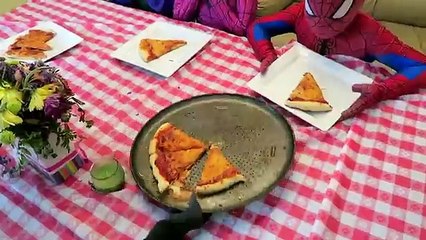 Spiderman vs Joker vs Venom Pizza Party! w/ Pink Spidergirl & Frozen Elsa - Funny Superheroes
