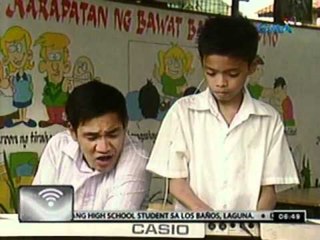 24 Oras: Bata, mahusay mag-piano kahit walang formal training sa musika (032312)