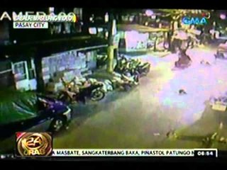 Télécharger la video: 24 Oras: Pamamaril at pagpatay sa isang lalaki sa Pasay, nakunan ng CCTV