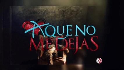 Adrián consuela a Paulina