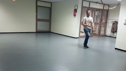 Castle On The Hill Line Danse