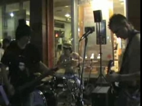 dirtyfornothing (tout le monde dort fete de la zik)