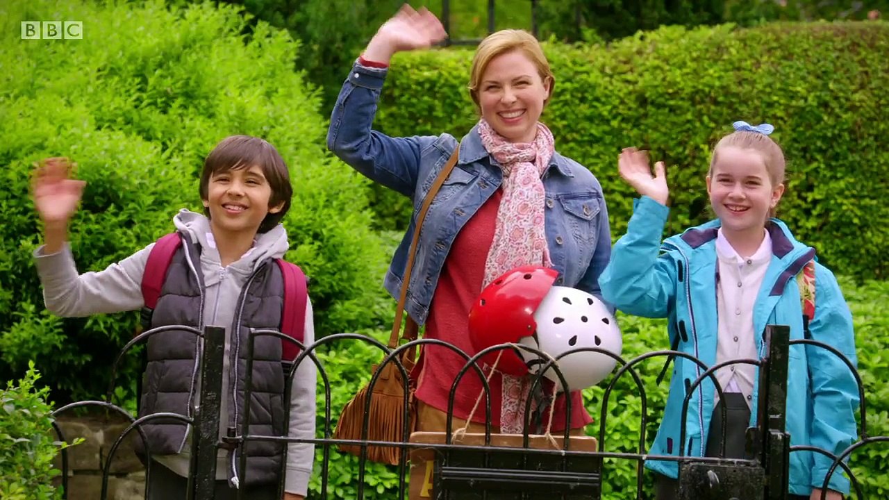 cBeebies Children Cartoon . Teacup Travels . s02e02 . Comedy Mask