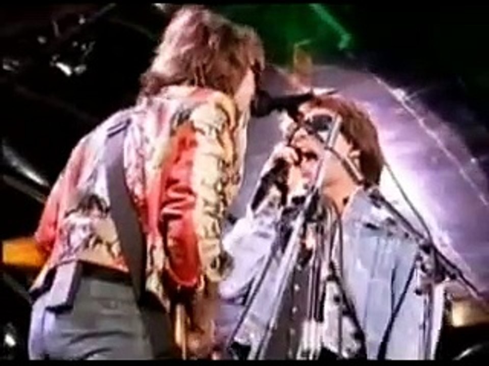 Bon Jovi -  Raise your Hands LIVE