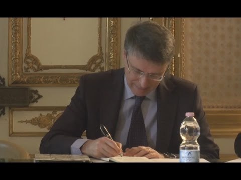 Napoli - Cantone: Nella Sanità la corruzione esiste ed è profonda (13.01.17)