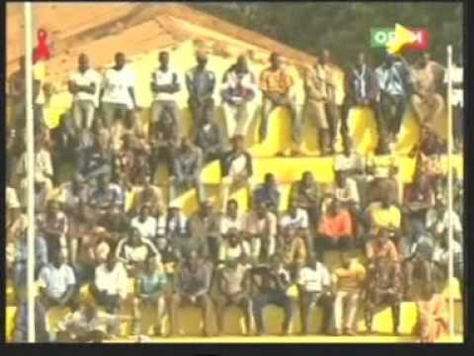 Sports Super Coupe du Mali remporté par le Stade Malien en battant les 11 Créateurs.