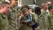 Cet enfant enfreint involontairement le protocole militaire pour faire un geste touchant !