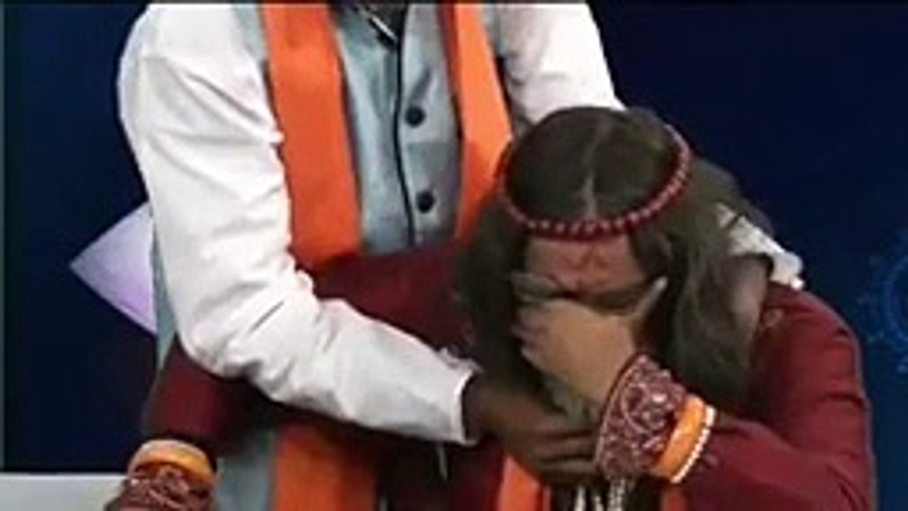 Swami Om Throw Glass On Anchor _ Fight in Studio _ Anchor SLAP swami om