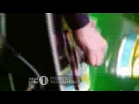 Foo Fighters ~ Keep the car running (Arcade Fire cover)