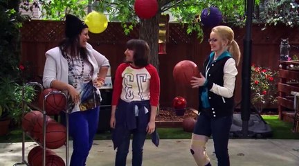 Liv And Maddie S02 E02 Pottery-A-Rooney