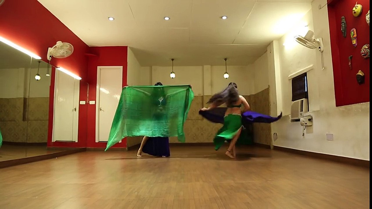 Indian Lady Hot Amazing Western Style Video
