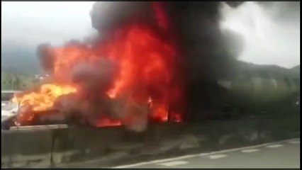 Six dead, 15 injured in south China crash