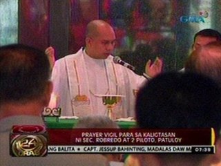 24 Oras: Prayer vigil para sa kaligtasan ni Sec. Robredo at 2 piloto, patuloy