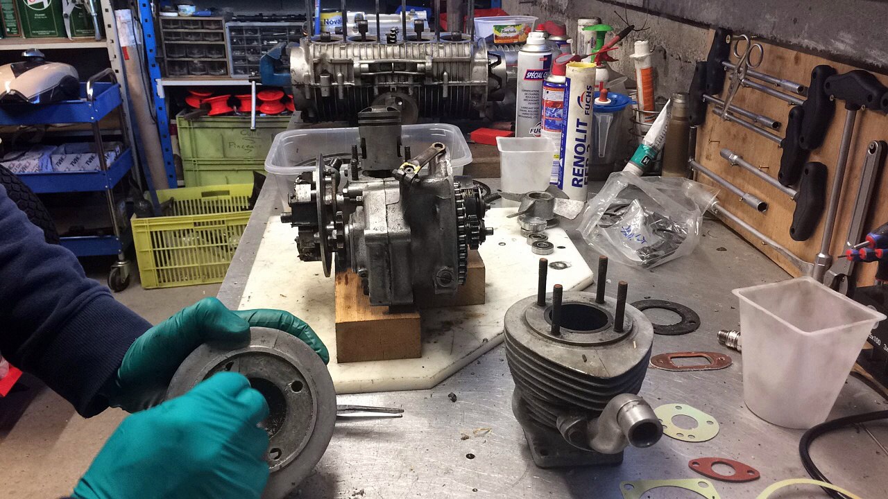 Peugeot Triporteur 125