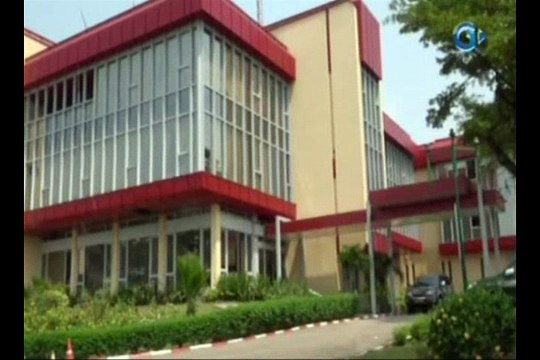 Le Maire de Libreville a donné des billets d’entrée au stade pour la rencontre du match Gabon-Guinée Bissau