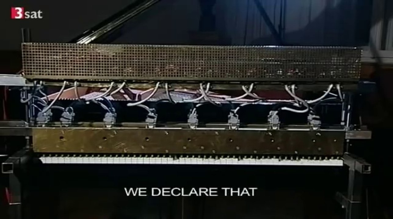 Ce piano parle ! Il prononce des mots et phrases !