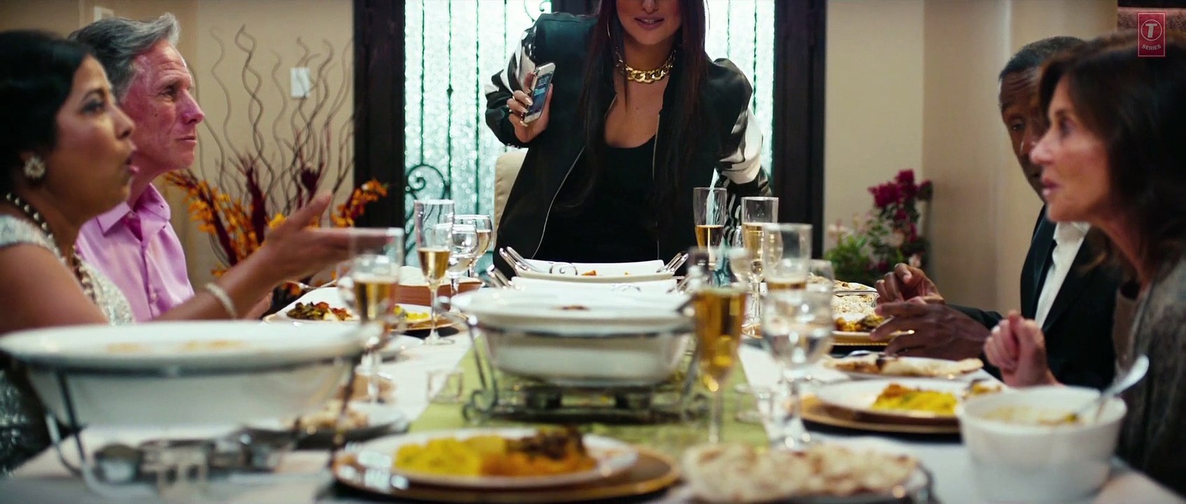 Exclusive: Desi Kalakaar Full VIDEO Song | Yo Yo Honey Singh | Sonakshi Sinha