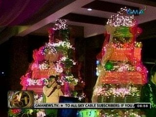 24 Oras: 3 indigenous Christmas   tree, inilawan sa isang hotel sa   Davao City