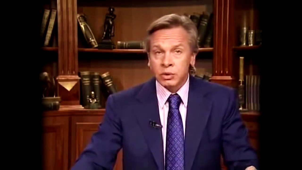 КТО ПОСТОЯННО ЖИВЁТ НА ЛУНЕ! ШОК ЖЕСТЬ!!!!!