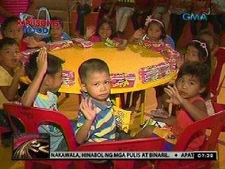 24 Oras: Mga bata sa Urbiztondo, Pangasinan, hinatiran ng mga regal