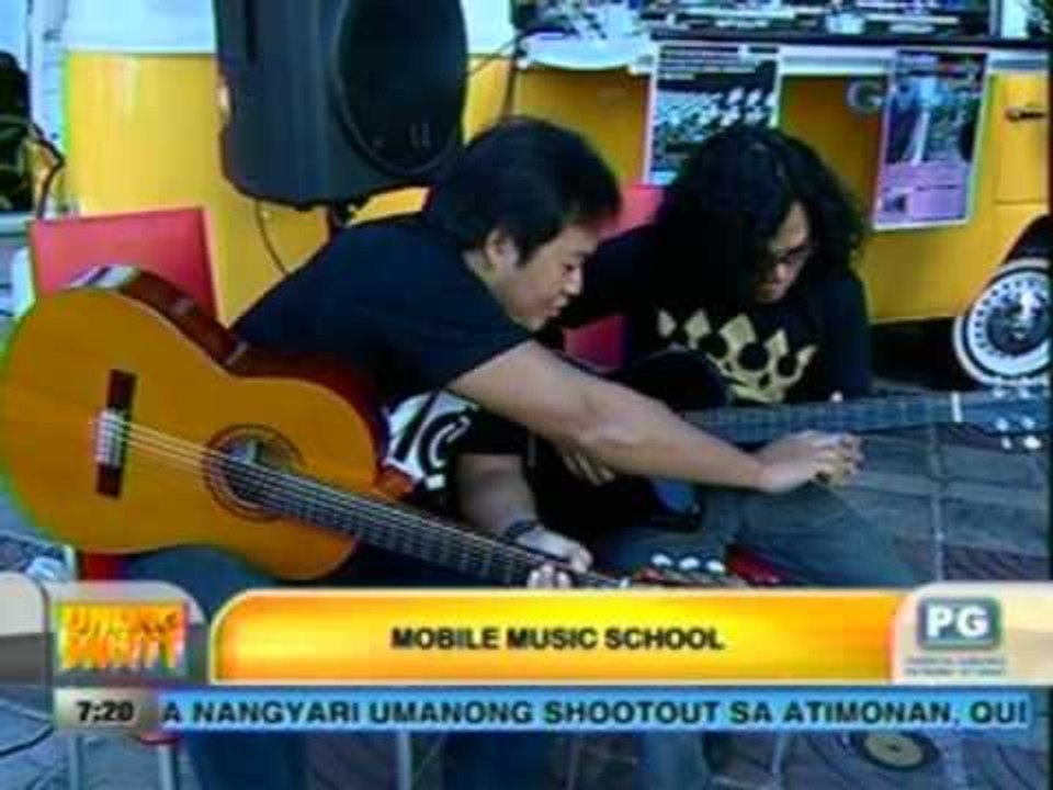UH: Mobile music school