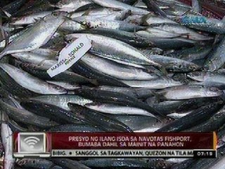24 Oras: Ilang isda sa Navotas Fish Port, bumaba ang presyo dahil sa mainit na panahon