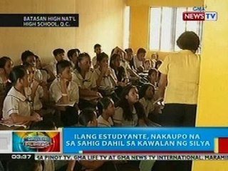 BP: Ilang estudyante sa Batasan HS, nakaupo na sa sahig dahil sa kawalan ng upuan