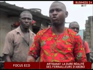 Business 24/  La dure realite des ferrailleurs d'Abobo