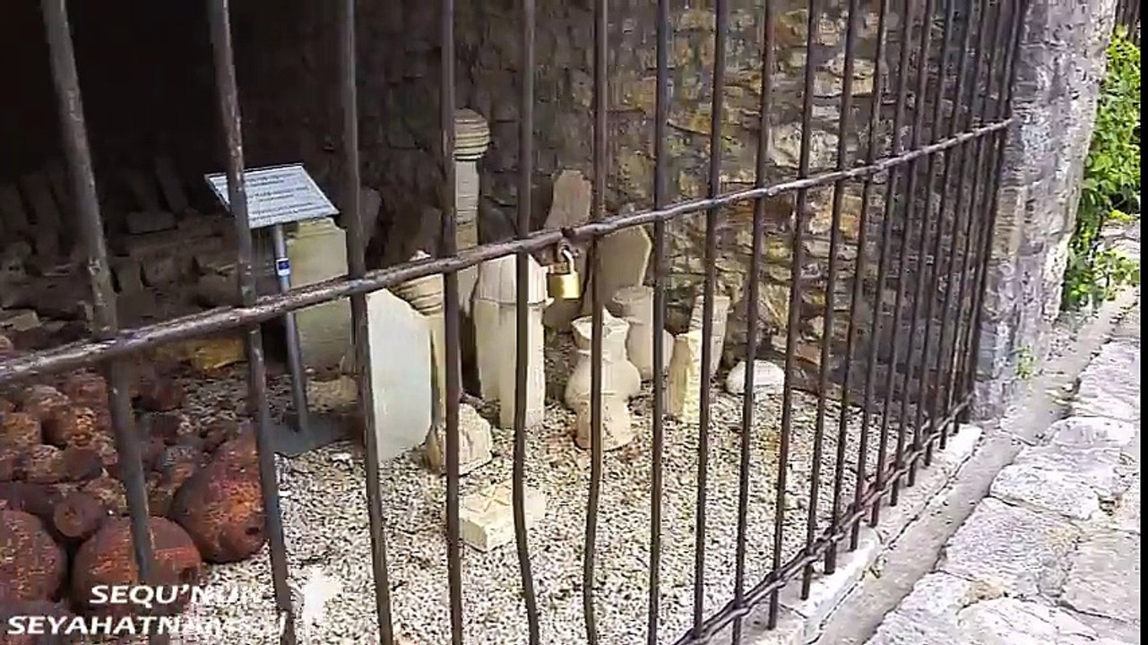 Ulcinj Gezilecek Yerler - Arkeoloji Müzesi Avlusu