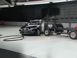 2005 Audi A6 side IIHS crash test