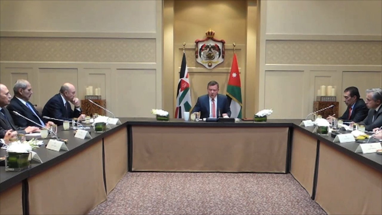 حكومة الملقي تؤدي اليمين الدستورية بالأردن